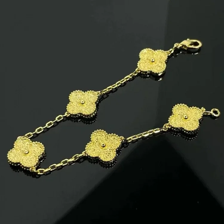 Van Cleef & Arpels bracelet